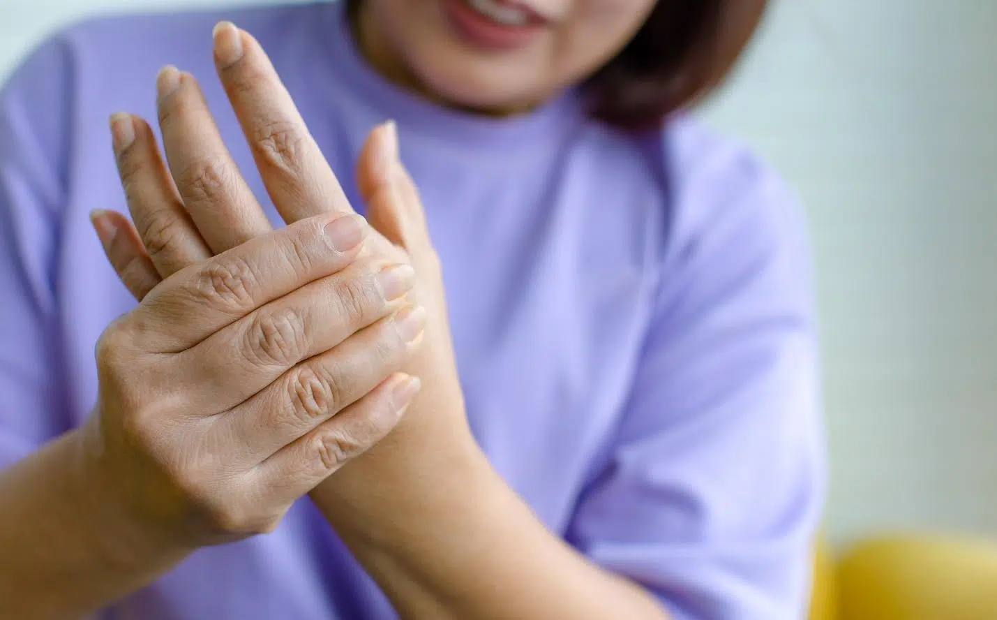 symptoms of nerve pain.